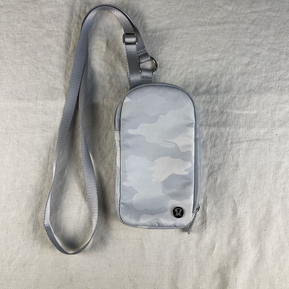 Lululemon Crossbody Bag One Size Snow Camo Crossbody